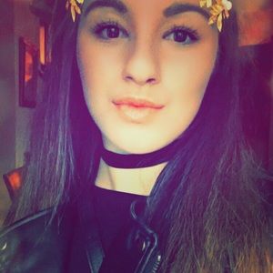 Meet your Posher, Isabella